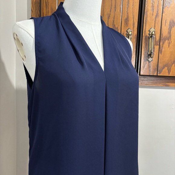 Vince Camuto Navy Sheer Sleeveless Blouse Shirt Cami Size Small - Picture 3 of 6